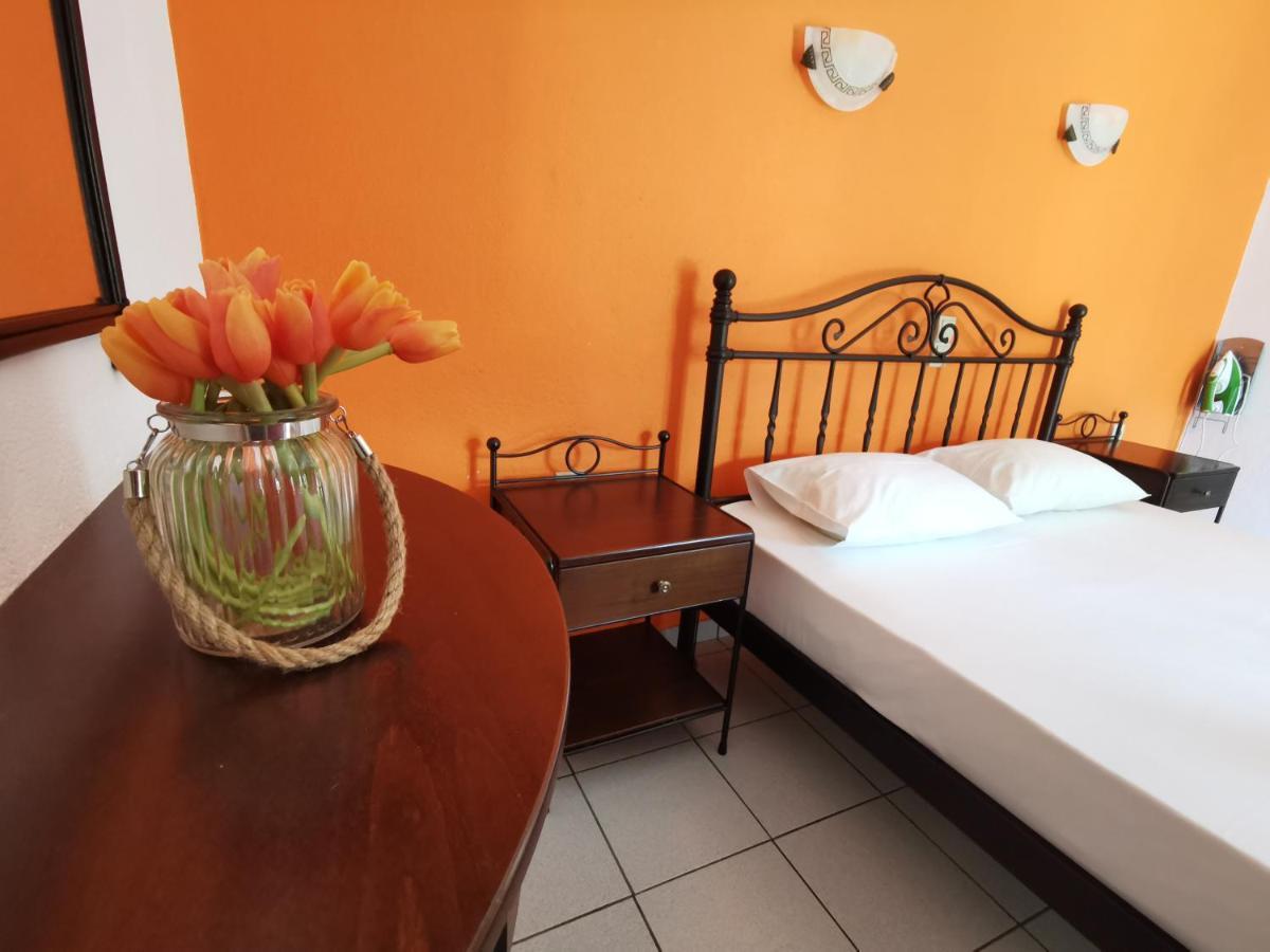 Marinos Aparts  Aparthotel Sívota Exterior foto