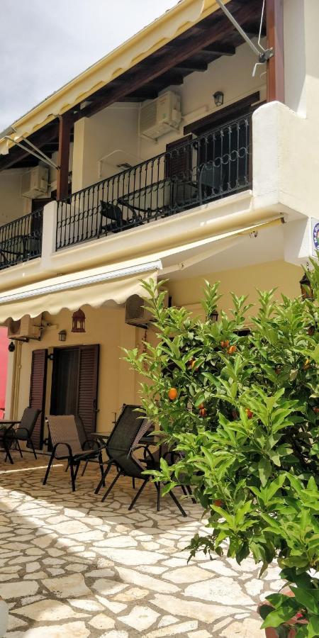 Marinos Aparts  Aparthotel Sívota Exterior foto
